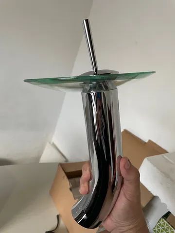 Vende-se Torneira Monocomando Lavatório Cascata - Foto 2
