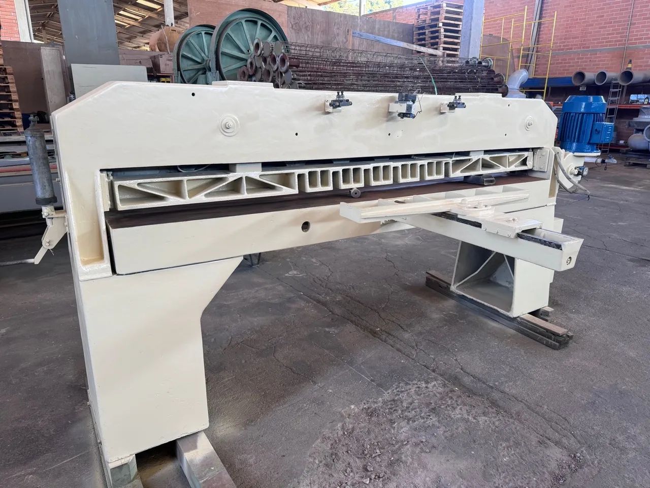 Guilhotina 2600mm - Foto 5