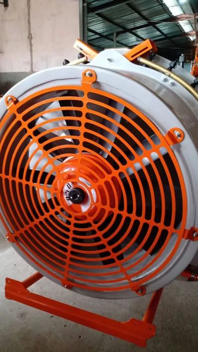 Pulverizador com turbina 400 litros - Foto 3
