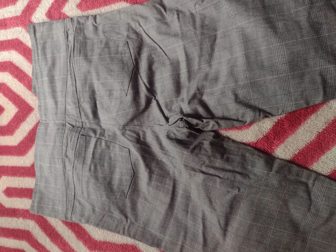 Calça feminina xadrez cinza - Foto 2