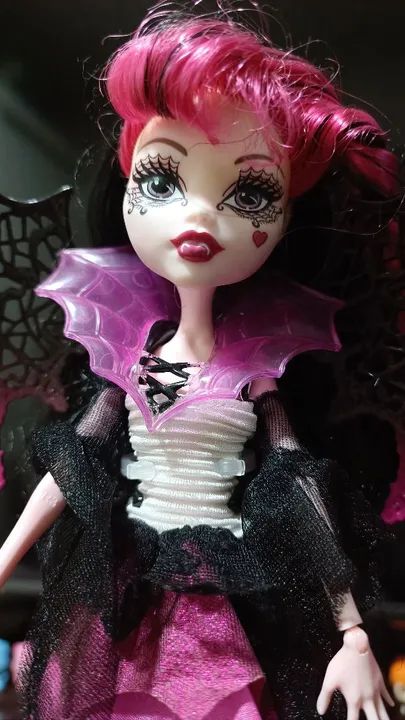 Boneca Draculaura Monster High Ghouls Rule - Foto 3