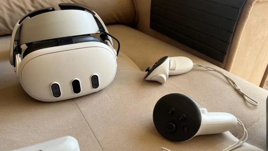 META QUEST 3 128gb + BOBOVR M3 PRO + BATERIA ADICIONAL + CASE PARA TRANSPORTE - Foto 3