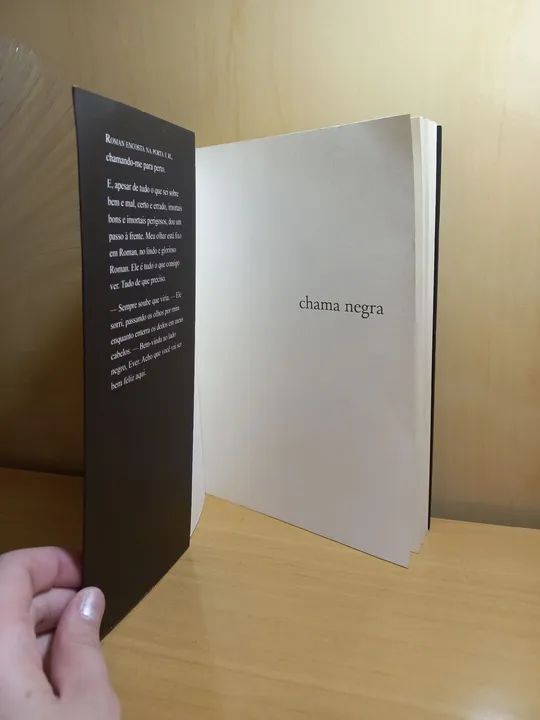 Livro: Chama negra - os imortais - Foto 3