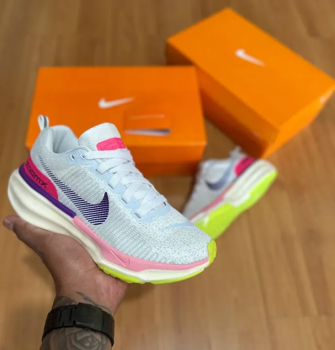 Tênis Nike ZoomX Invincible Running 3 Confortável