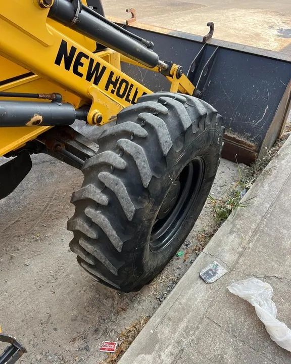 RETROESCAVADEIRA NEW HOLLAND B110B 4x4 2018 - Foto 3