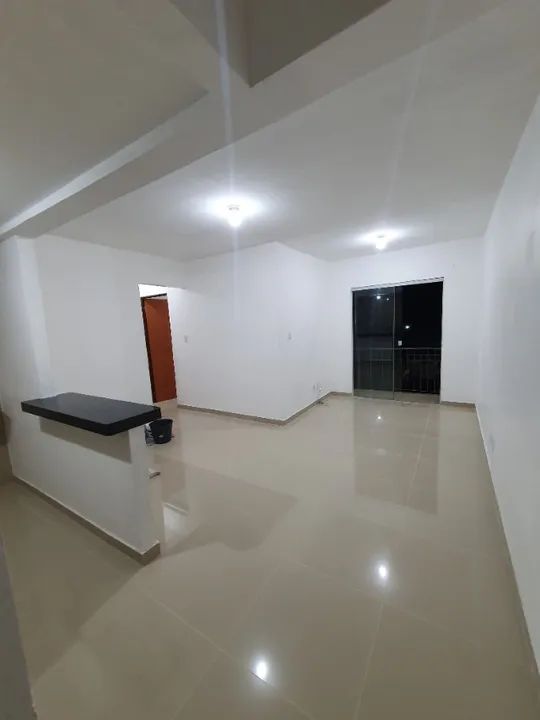 LINDO APARTAMENTO RECÉM REFORMADO NO GREEN PARK II - 3 QUARTOS