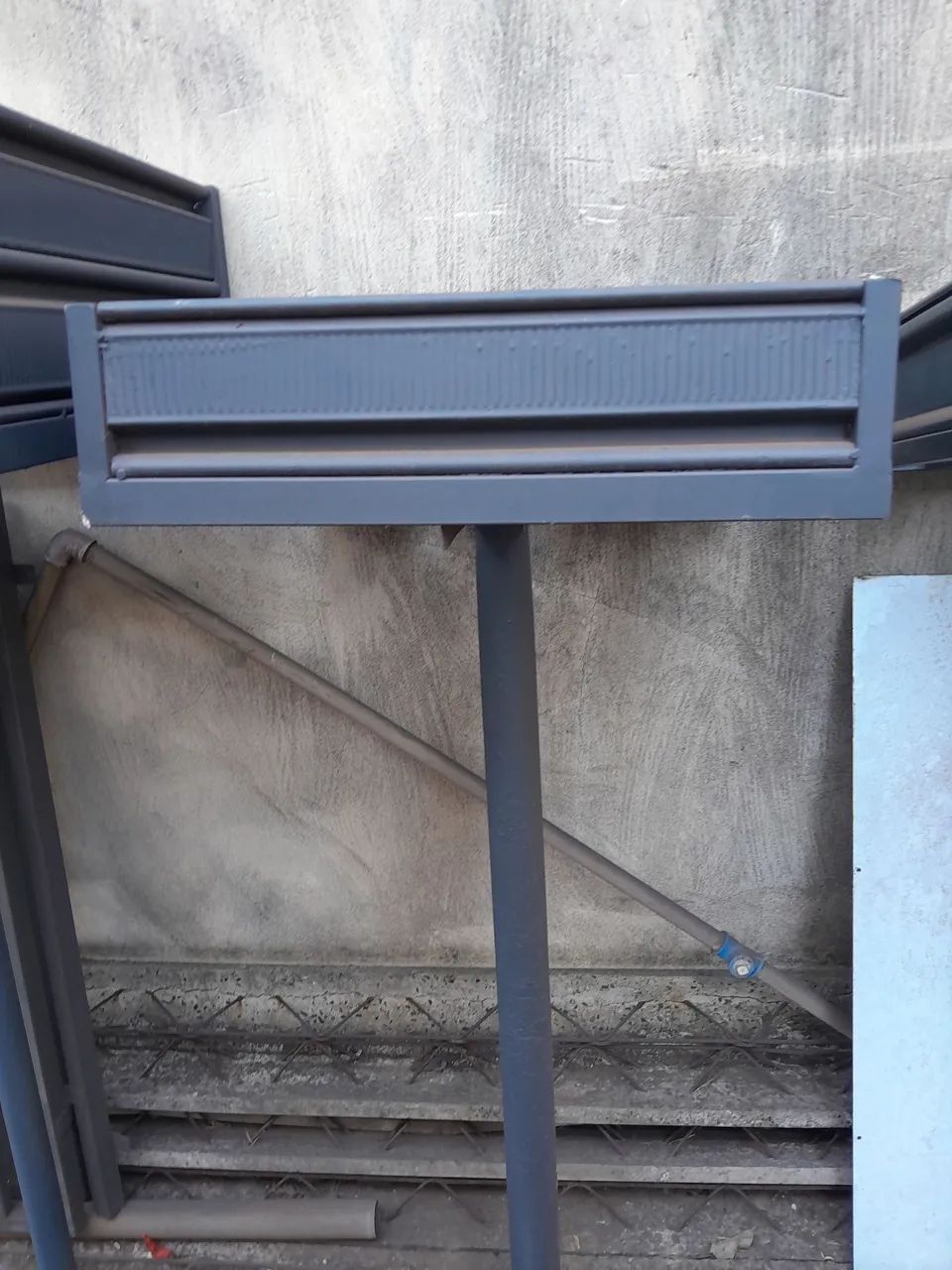 Trash cans 64311388536323120