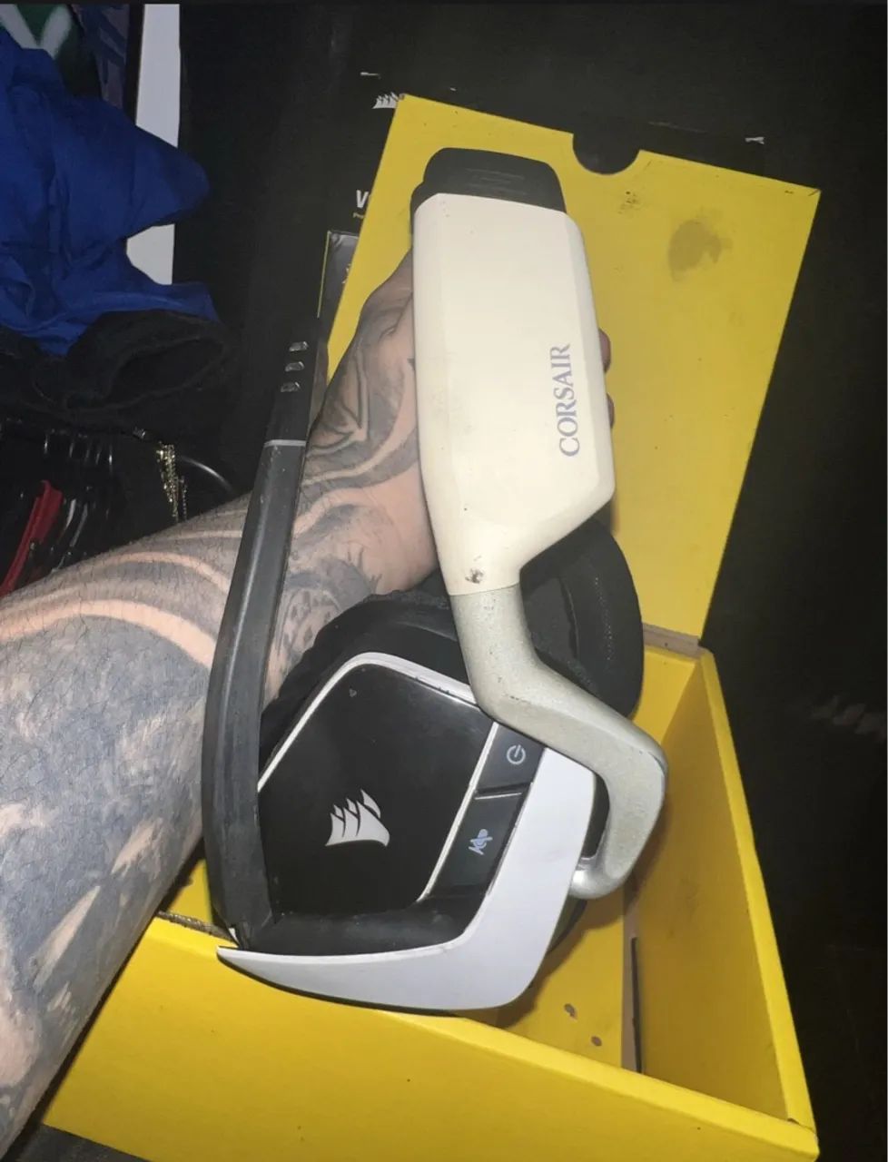 Headset Corsair Void Elite Pro Wireless Branco