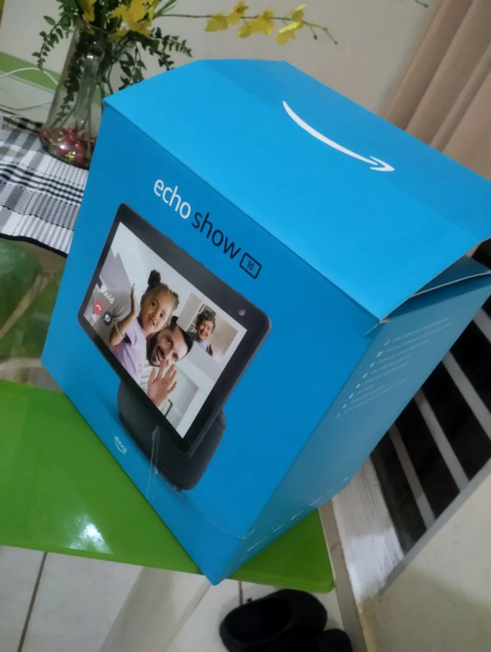 Echo Show 10 - Novo na Caixa usado somente uma vez