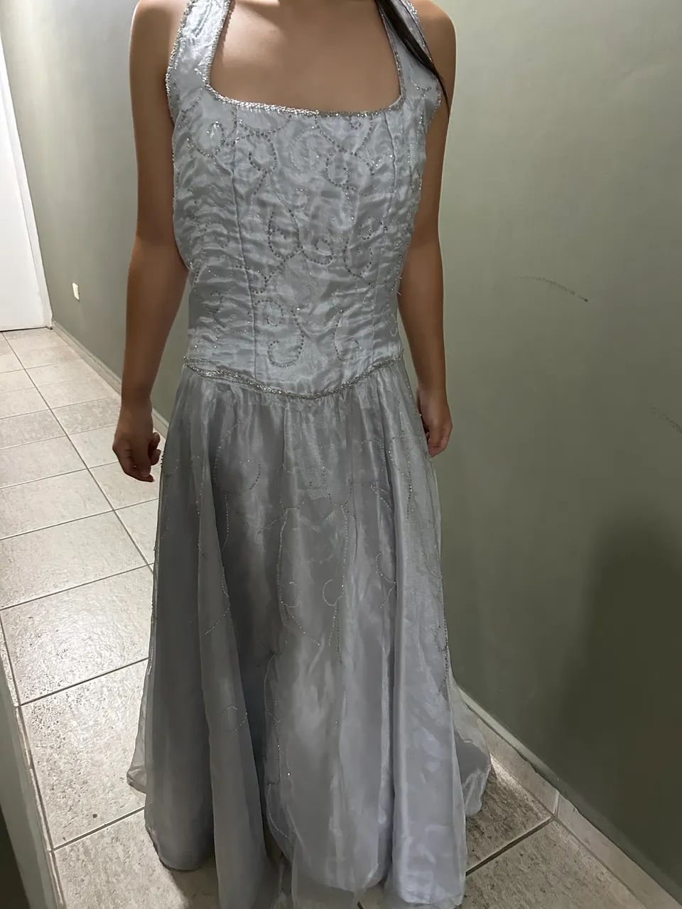 Vendo vestido cinza prata - Foto 3