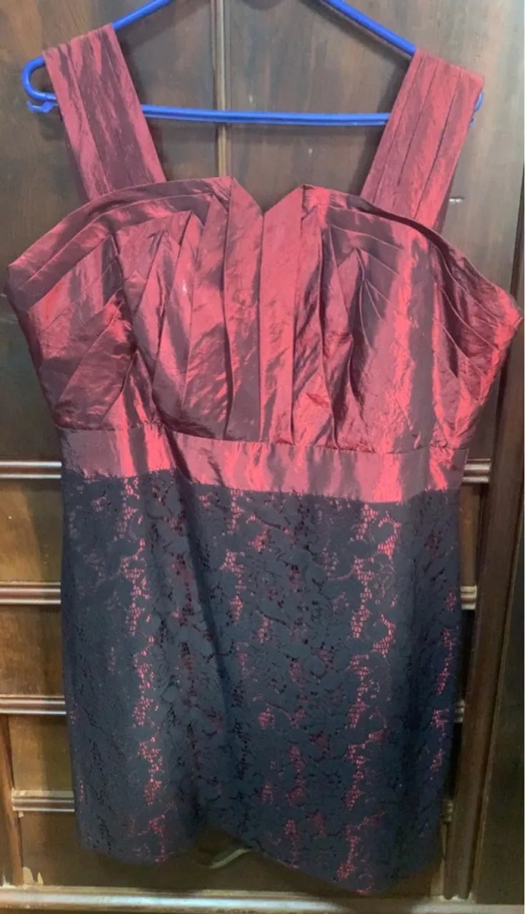 Vestido Festa Vermelho e Preto