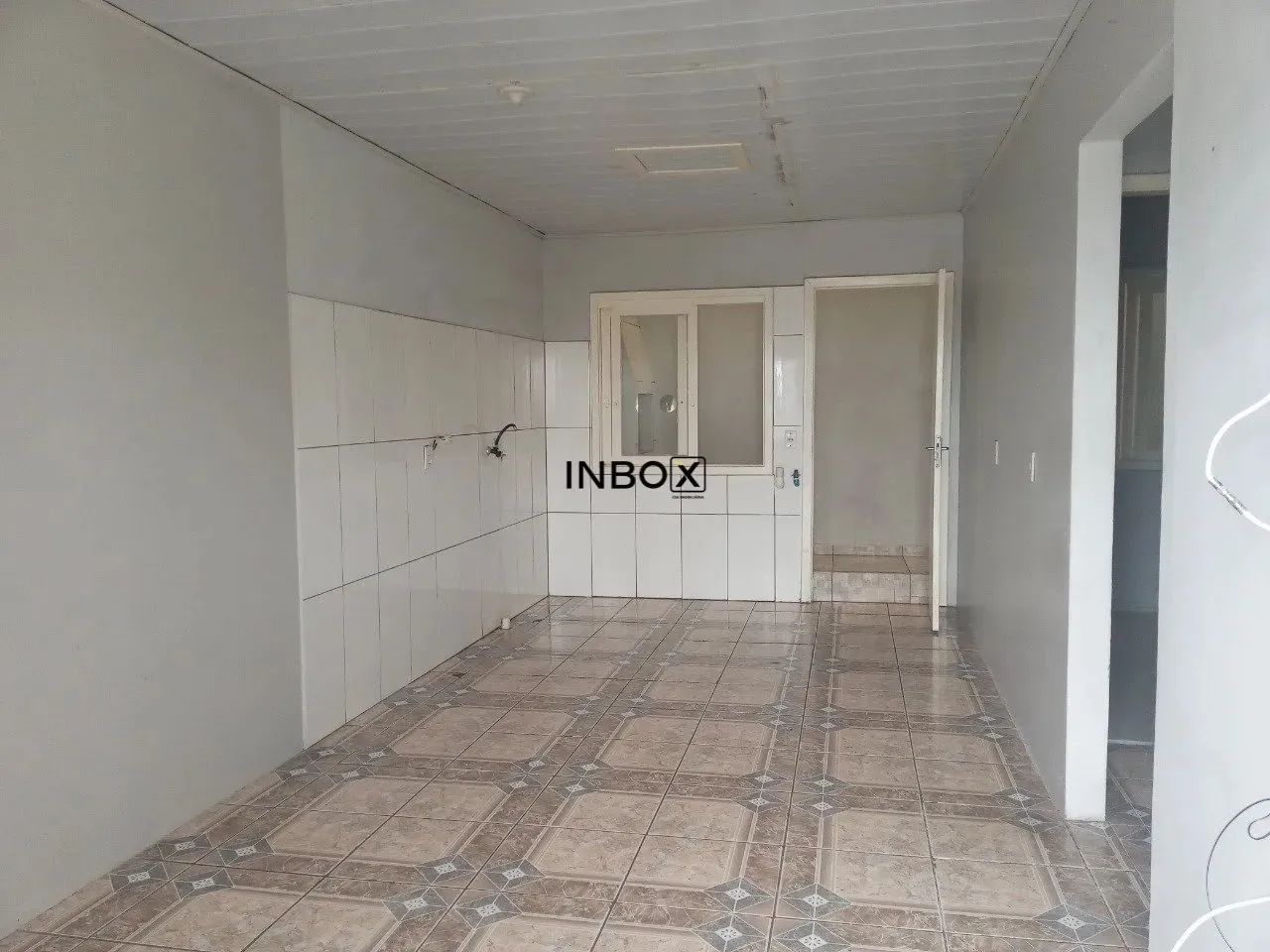 INBOX ALUGA - DUAS CASAS EM TERRENO ÚNICO LOCALIZADO NO BAIRRO SÃO ROQUE