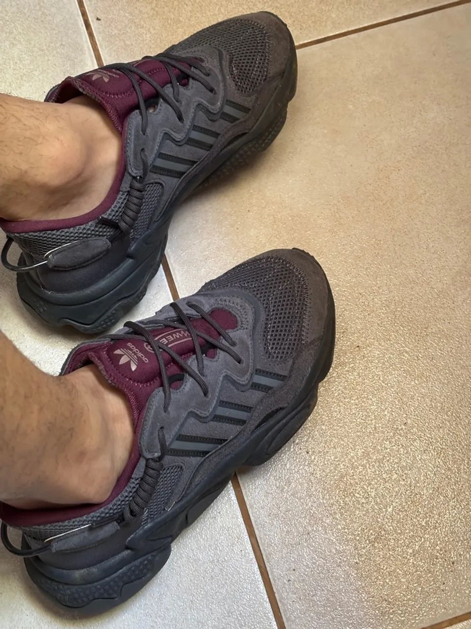 Tênis adidas ozweego 