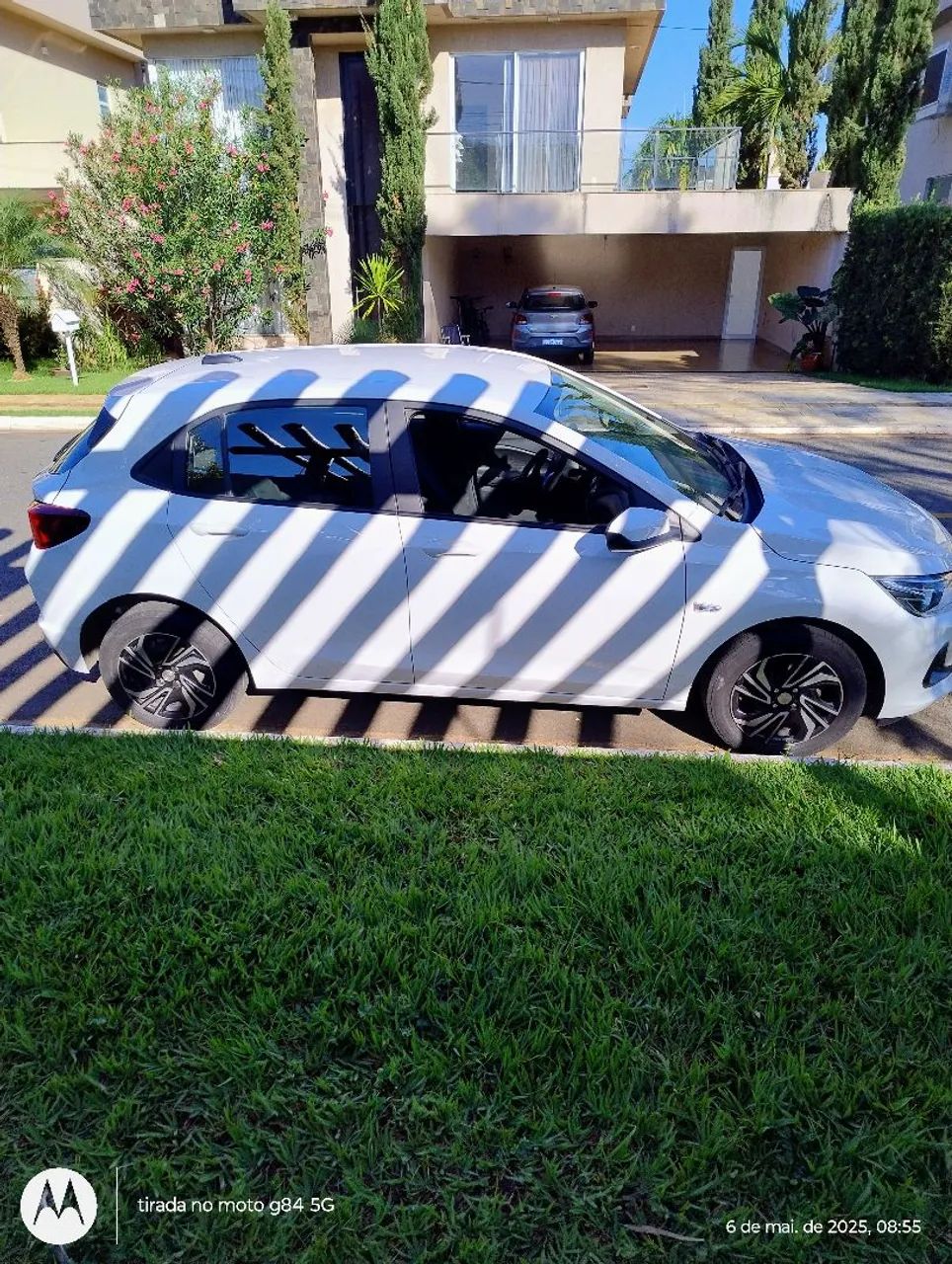 Onix Hatch LT 1.0 2023/24 branco * - Foto 3