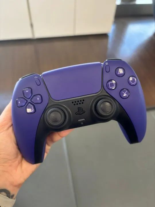 Controle PlayStation DualSense Sem Fio Roxo - Galactic Purple