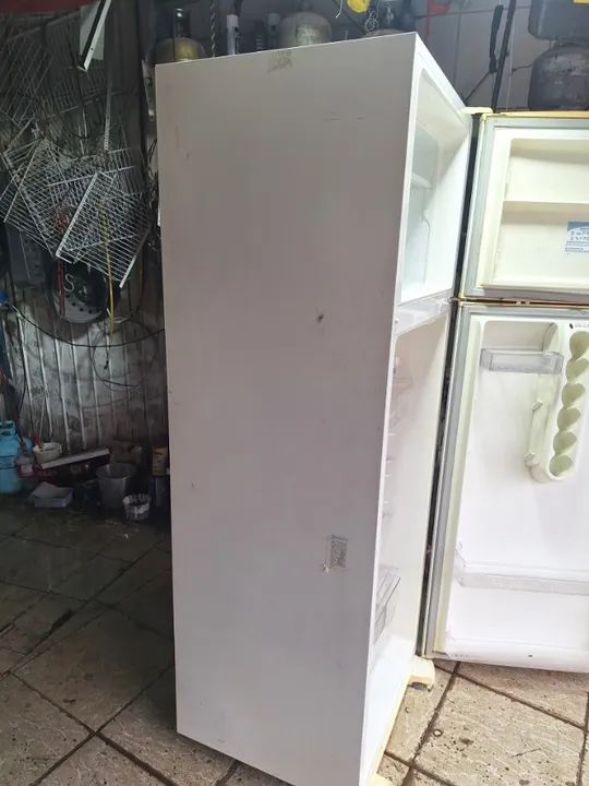 geladeira revisada 600 R$ em trego hohe +tacaligue wzp * sr antonio parcelo cartao - Foto 3