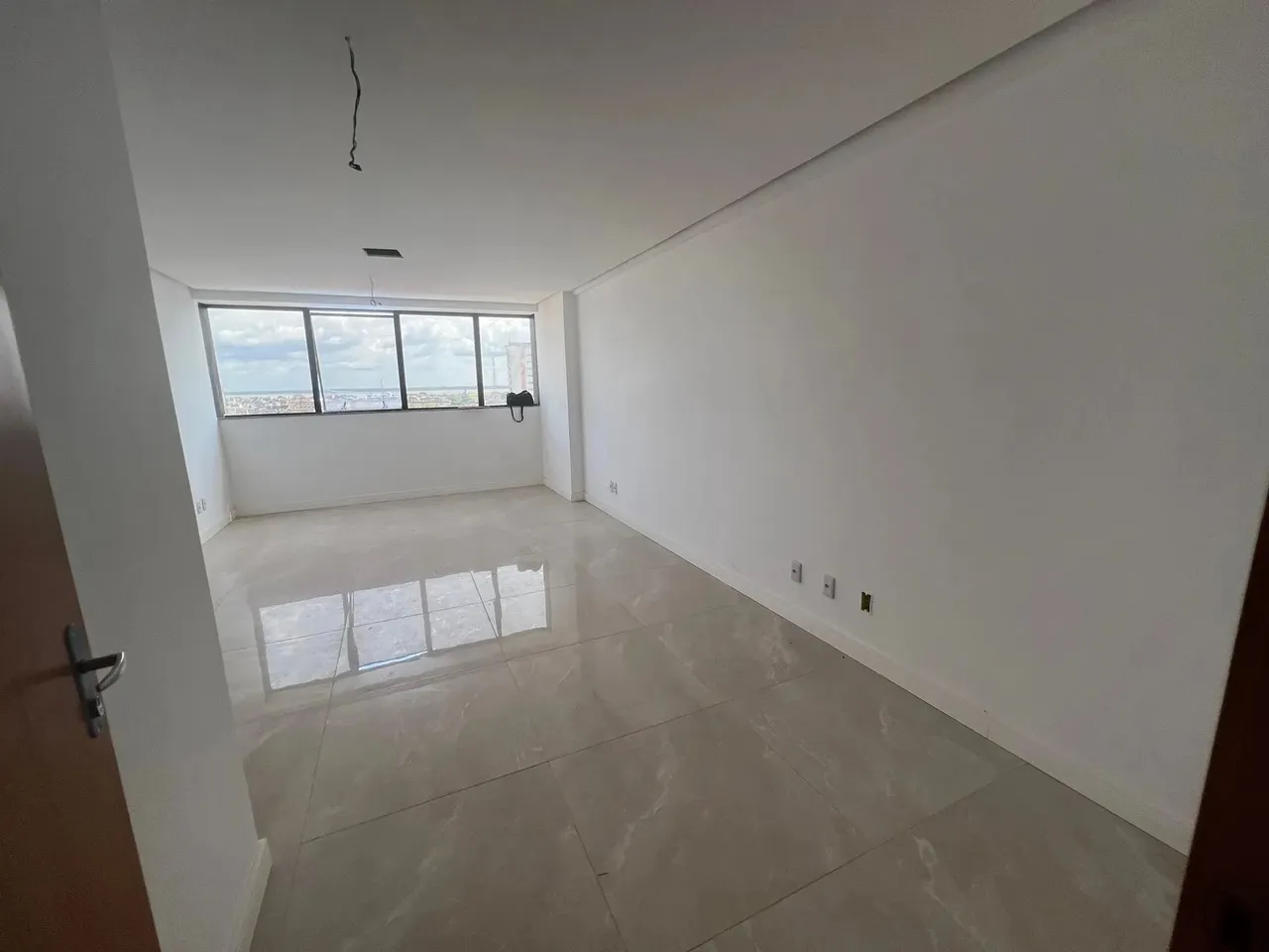Sala Comercial para Locação no City Office 28 m² Pronta para Uso