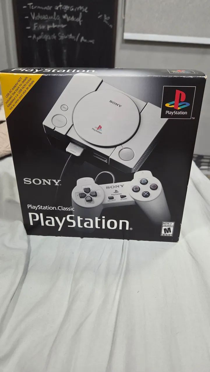 PlayStation Classic na caixa (Não inclui USB fonte)