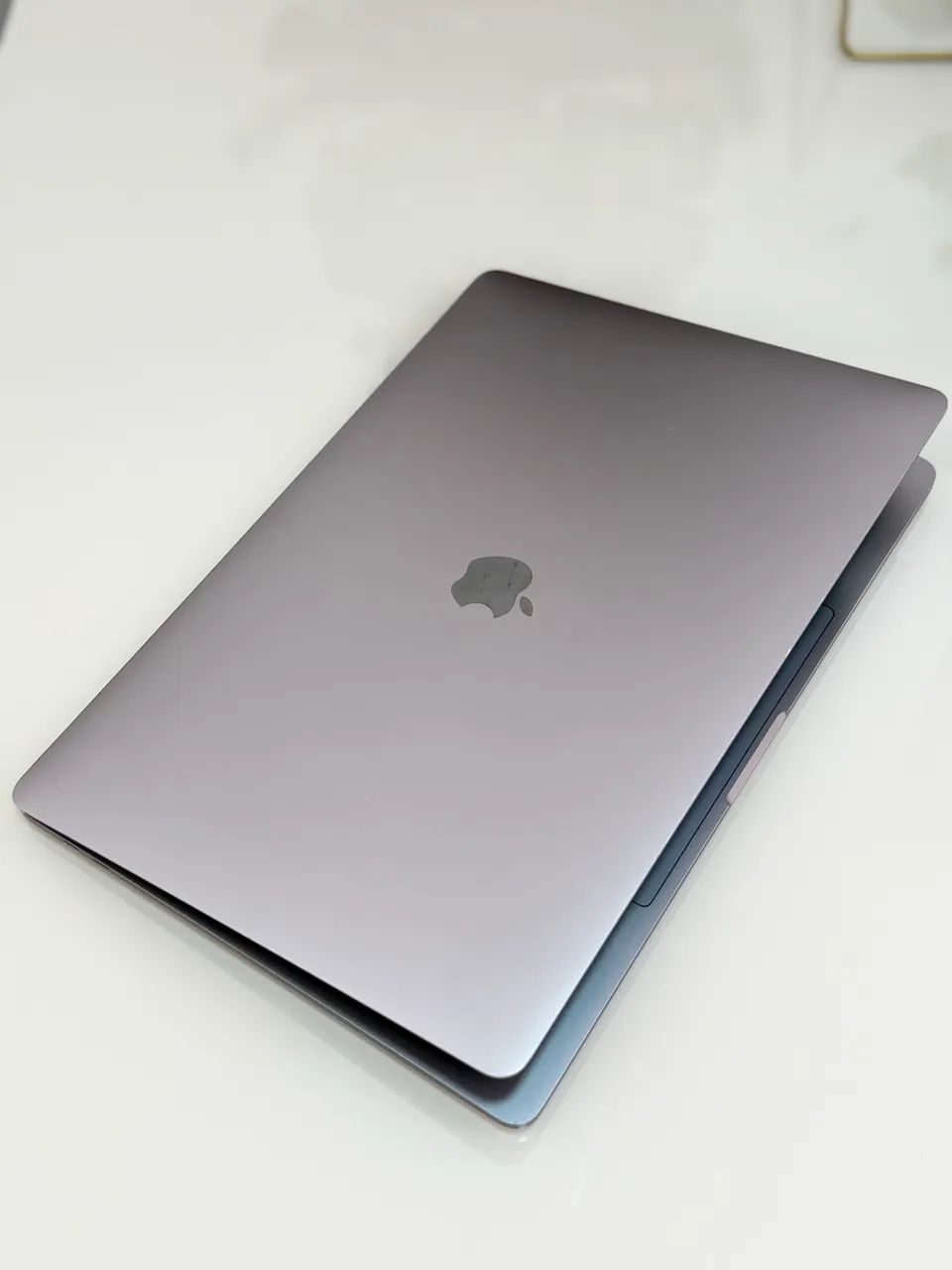 MacBook Pro Touch Bar 2019 i9/32GB/512GB - Notebooks - Centro