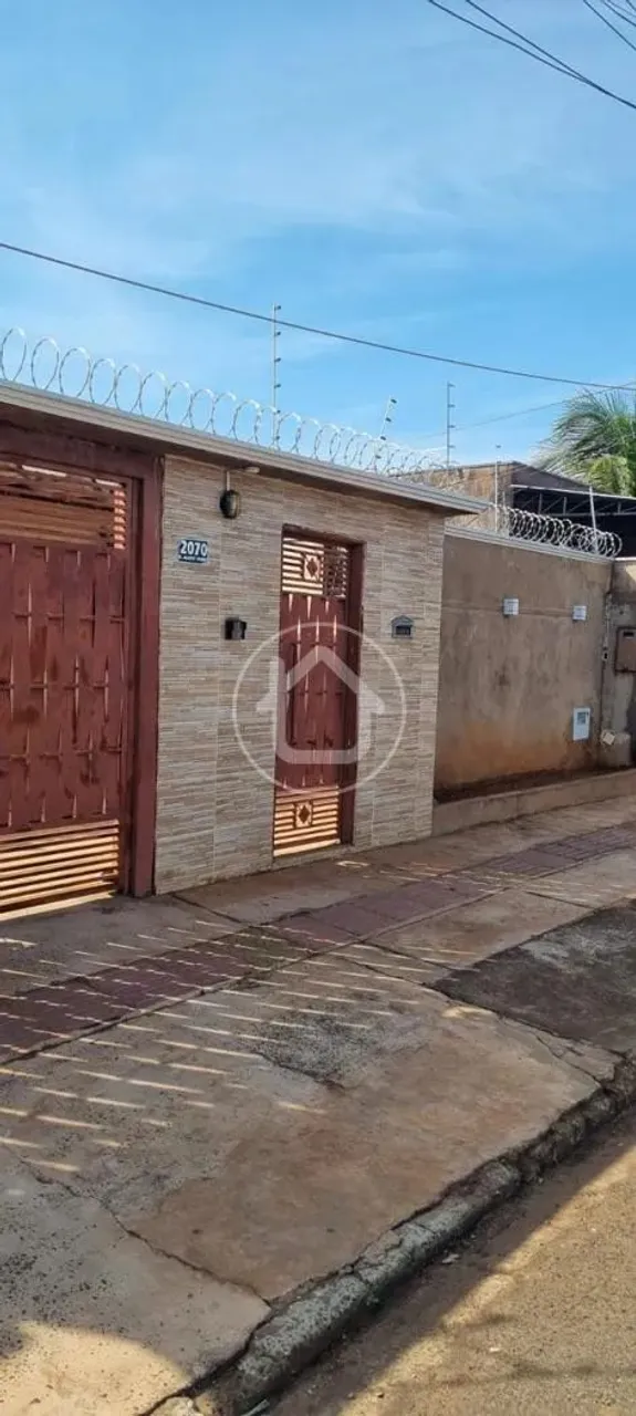 CASA COM 07 DORMITÓRIOS NO TAVEIRÓPOLIS