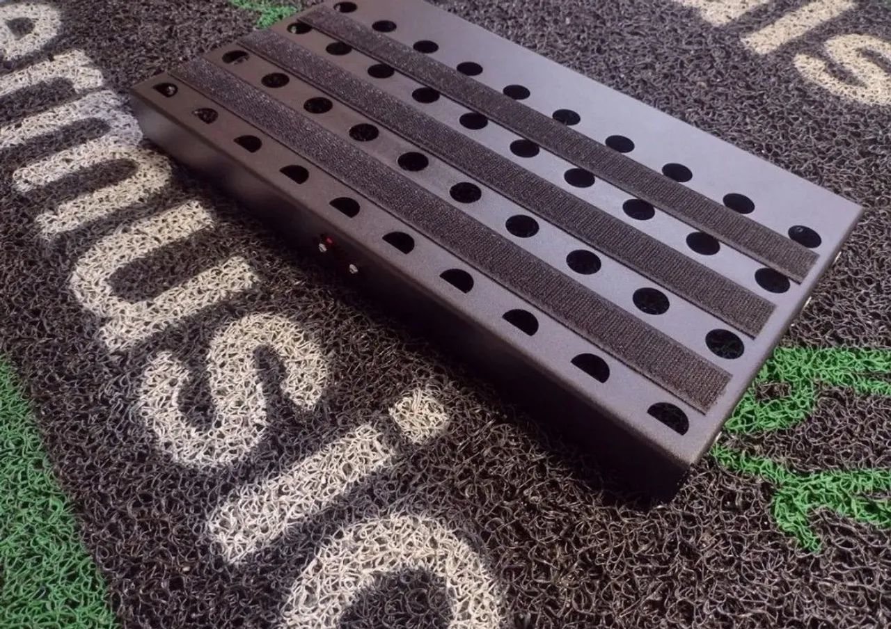 Pedal Board  35 cm x 20 cm + BOLSA
