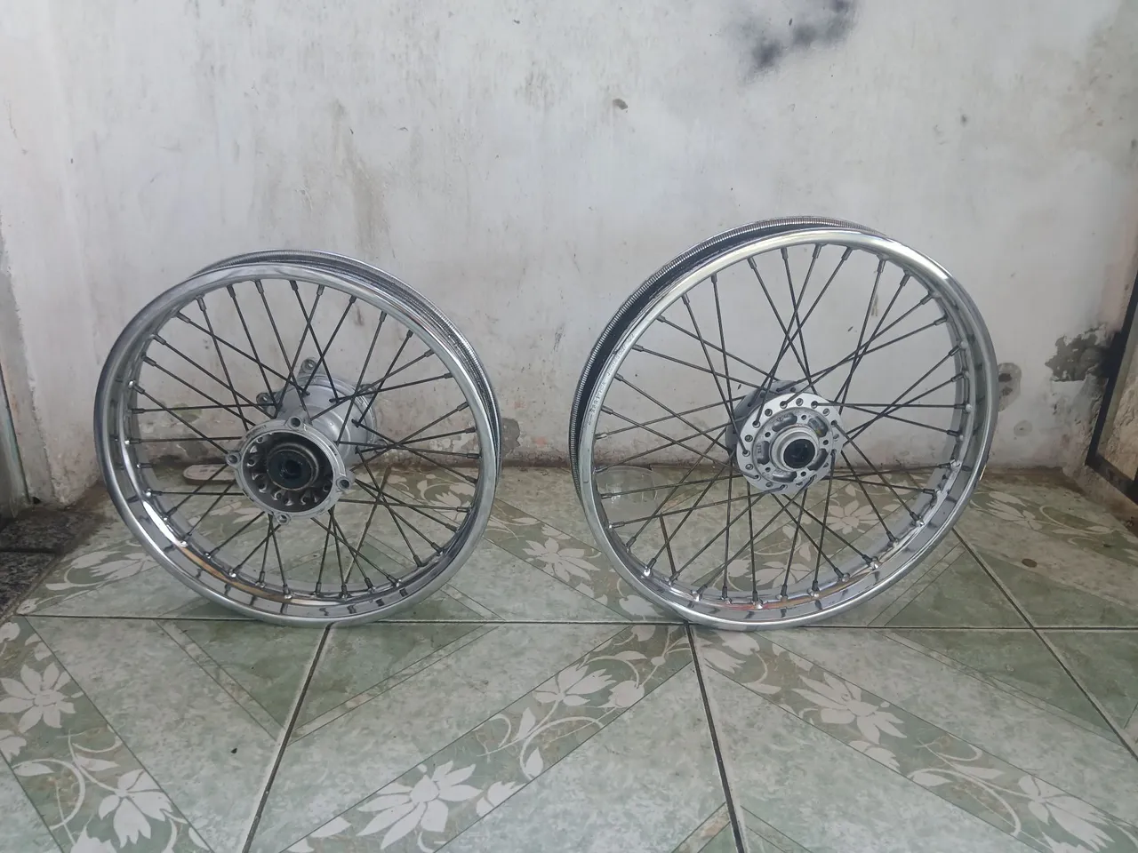 Rodas de aro da bros 160