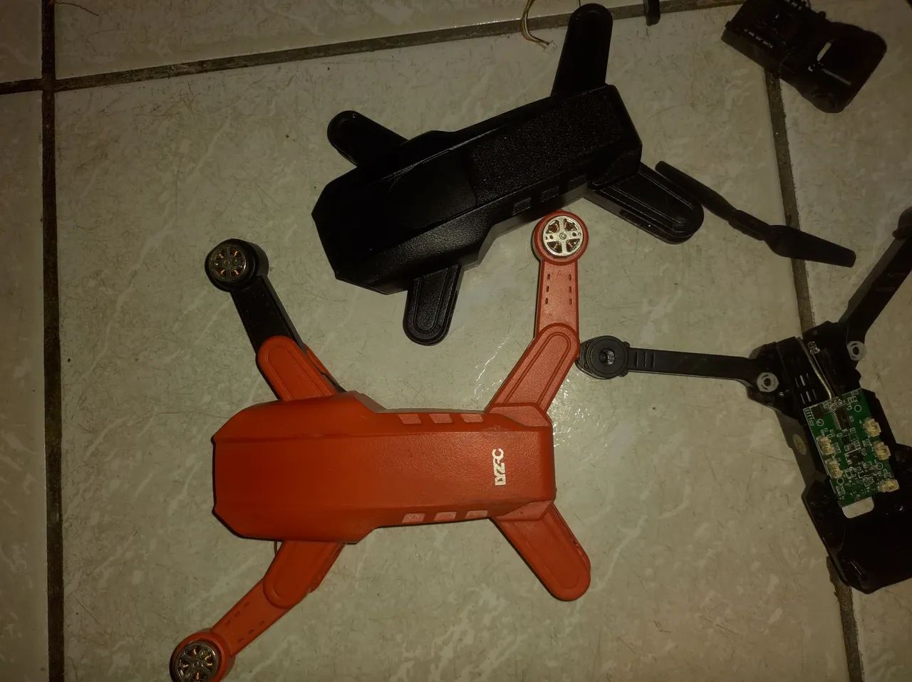 Peças para Drone - Drone Quebrado - Peças Separadas - Foto 2