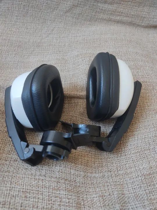 Capacete de Segurança com Abafador de Ruído MSA - Foto 6