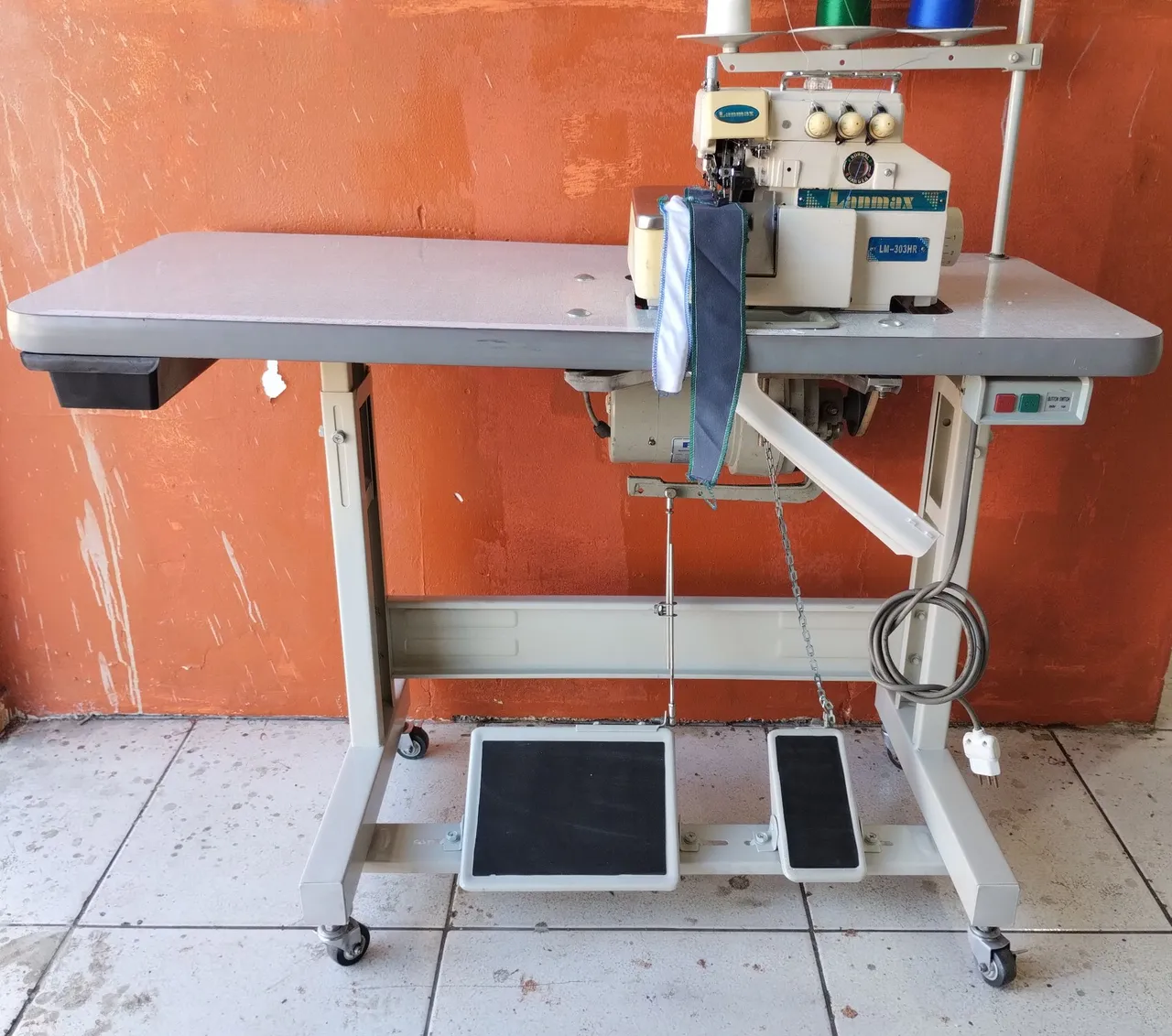 Máquina de costura industrial Lanmax LM-303HR