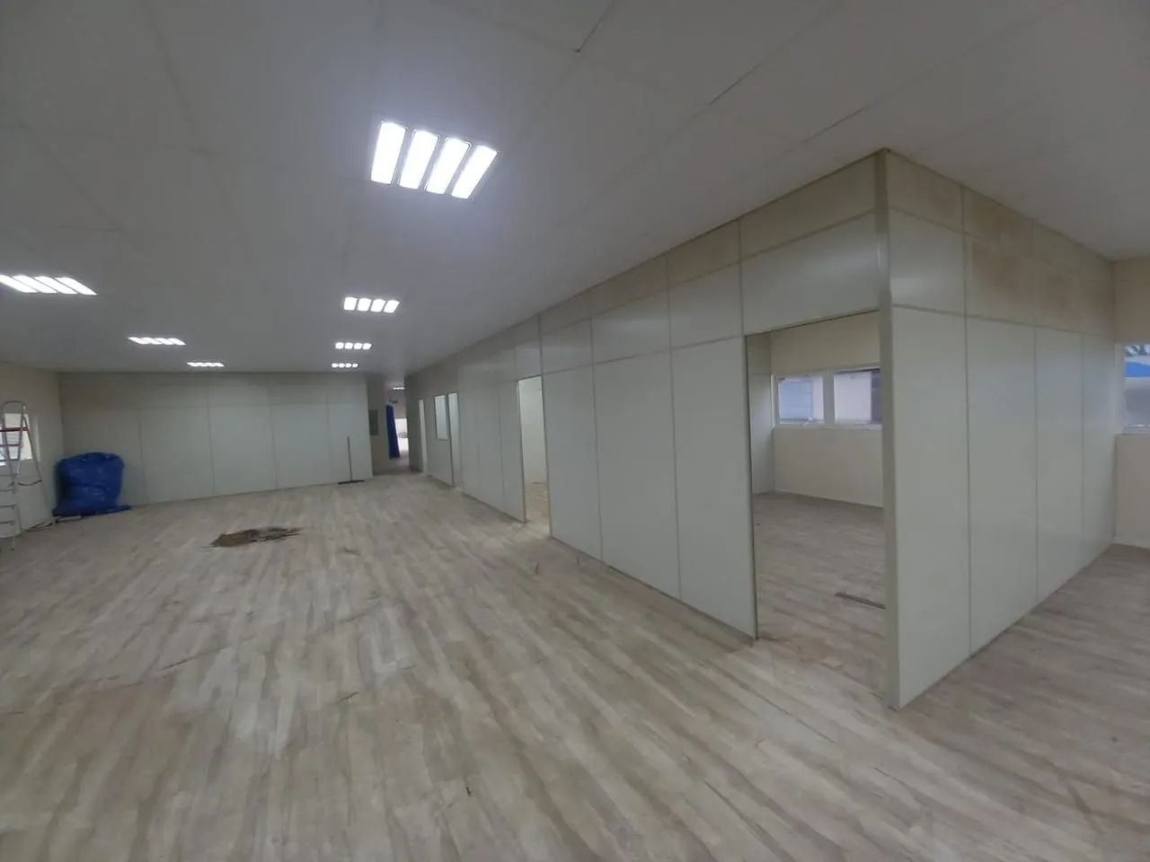 DIVISÓRIAS USADAS PARA PINTURA 