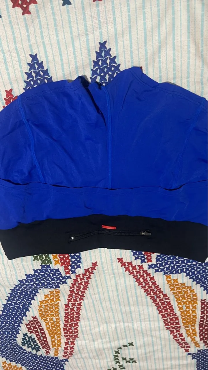 Short esportivo azul e preto bodyforsure