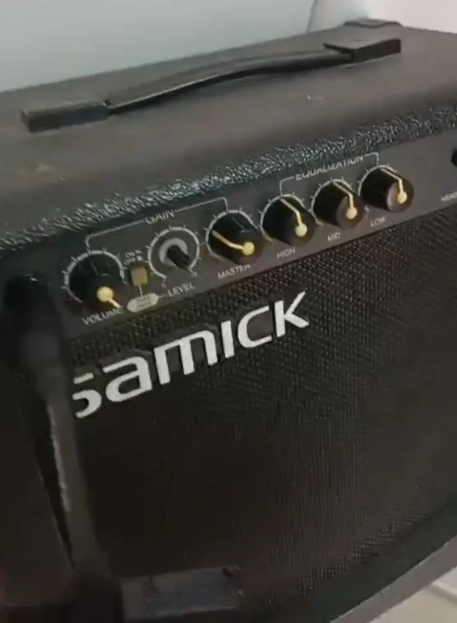 Amplificador de Guitarra Samick La10