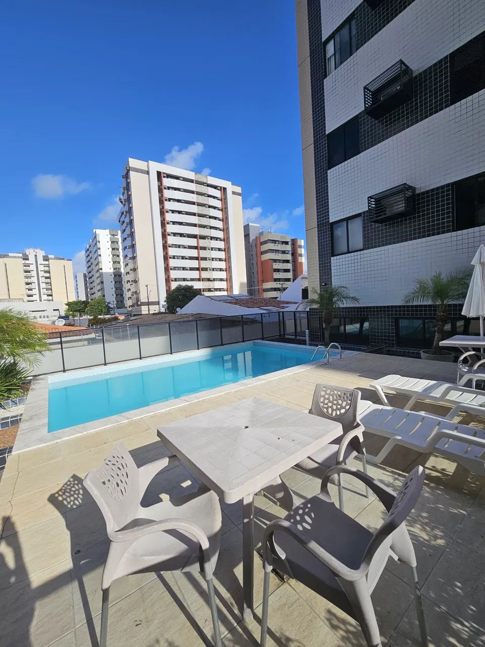 Edf Las Torres- Apt para venda possui 71m2 com 3/4 em Jatiúca - Maceió - AL - Foto 2