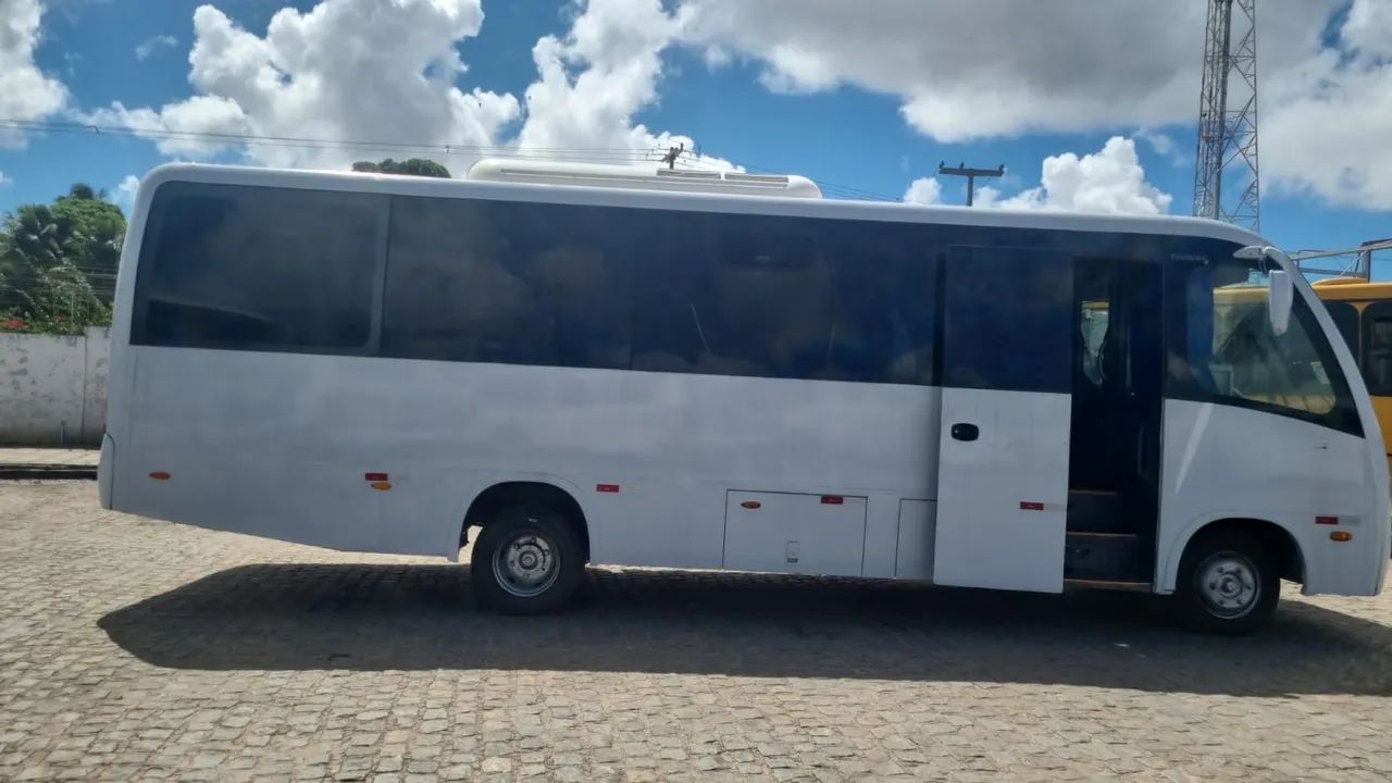 Micro ônibus 2015 