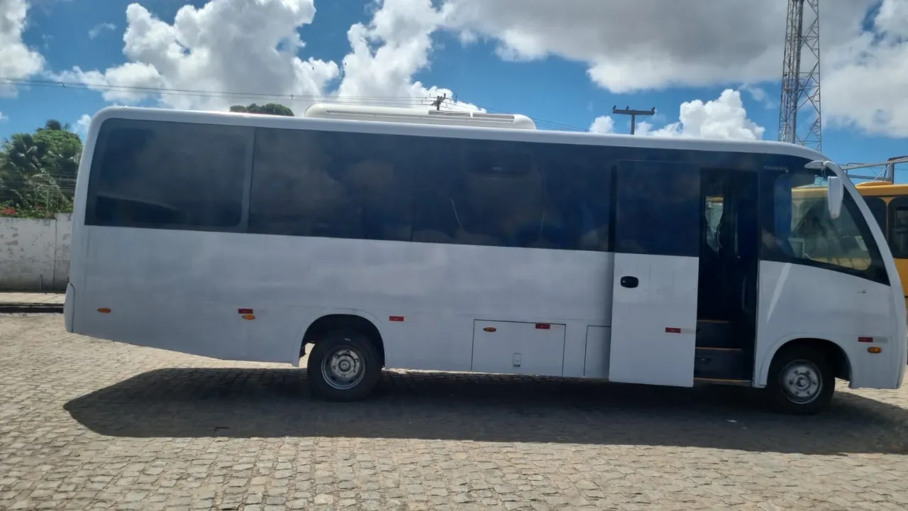 Micro ônibus 2015