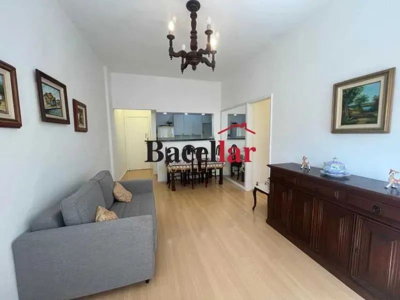Apartamento 2 quartos totalmente reformado