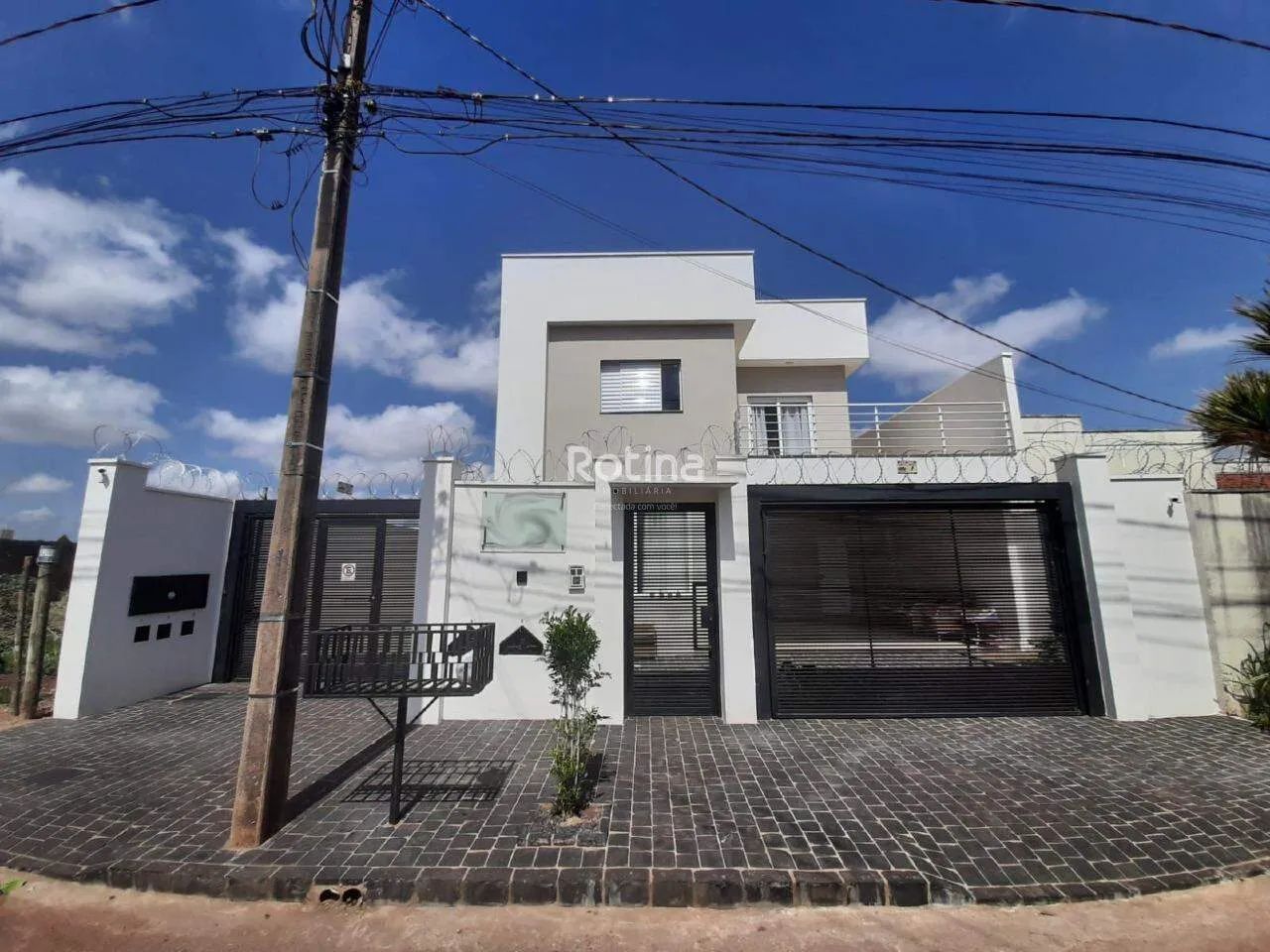 Casa para alugar, 3 quartos, Jardim Colina - Uberlândia/MG - Rotina Imobiliária