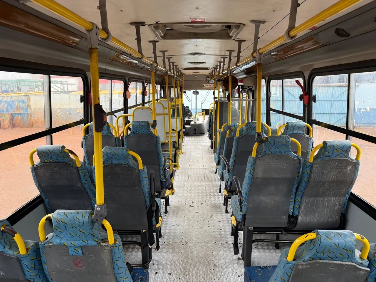 Ônibus escolar Mercedes-Benz ano 2012 com 39 lugares em cascavel,PR - Foto 14