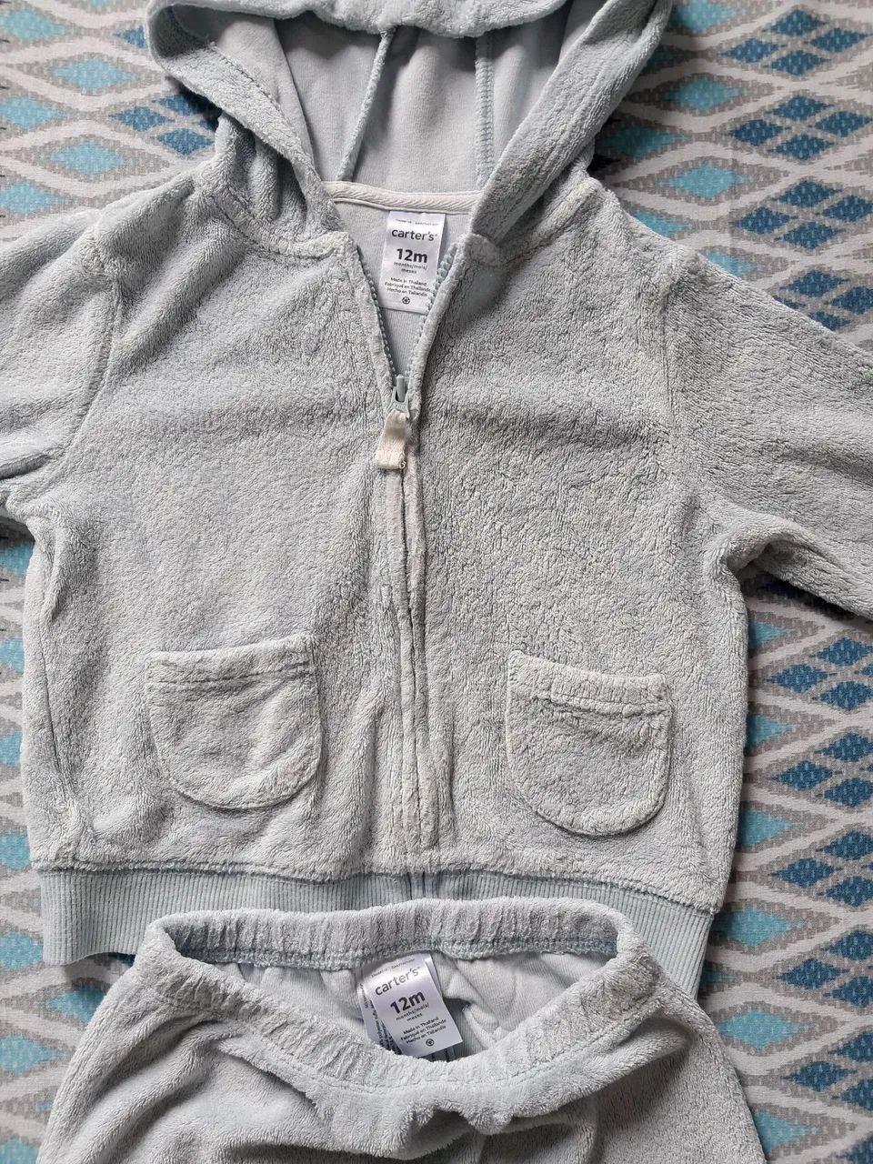 Conjunto de moletom Carter's 12m - Foto 2