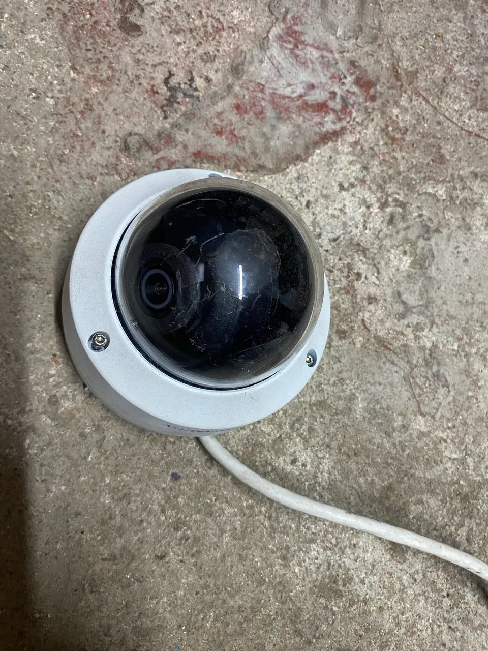 Câmera Hikivision Ds-2cd2143g2-IS com detecção de face e saída para alarmes - Foto 2