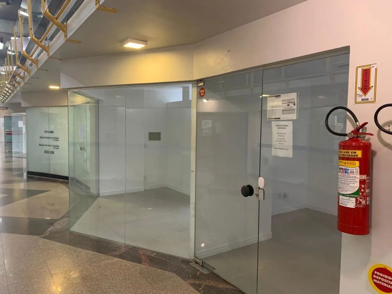 SALA no CENTRO com 0 quartos para LOCAÇÃO, 42 m² - Foto 4
