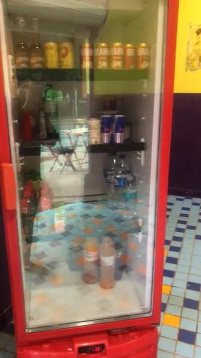 Geladeira Vermelha