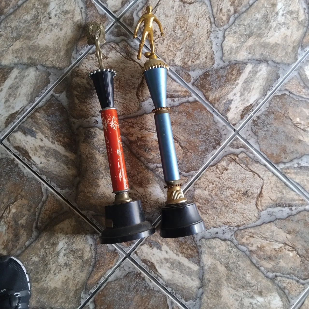 Dois troféus - Foto 2