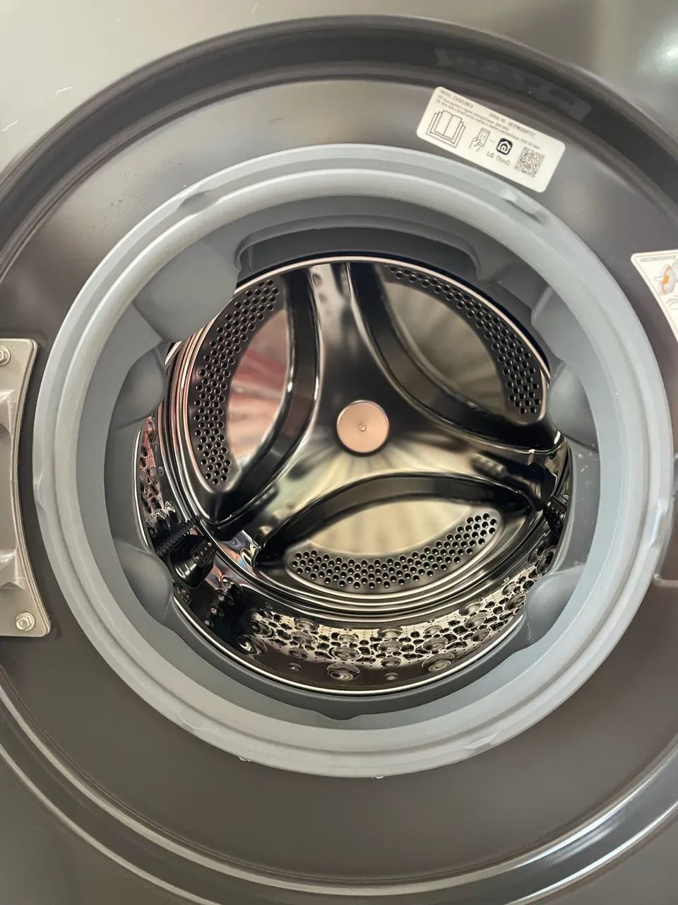 Lava e Seca LG VC4 13kg Smart com IA, Titanium, 127V. Seminova, sem avarias! - Foto 2