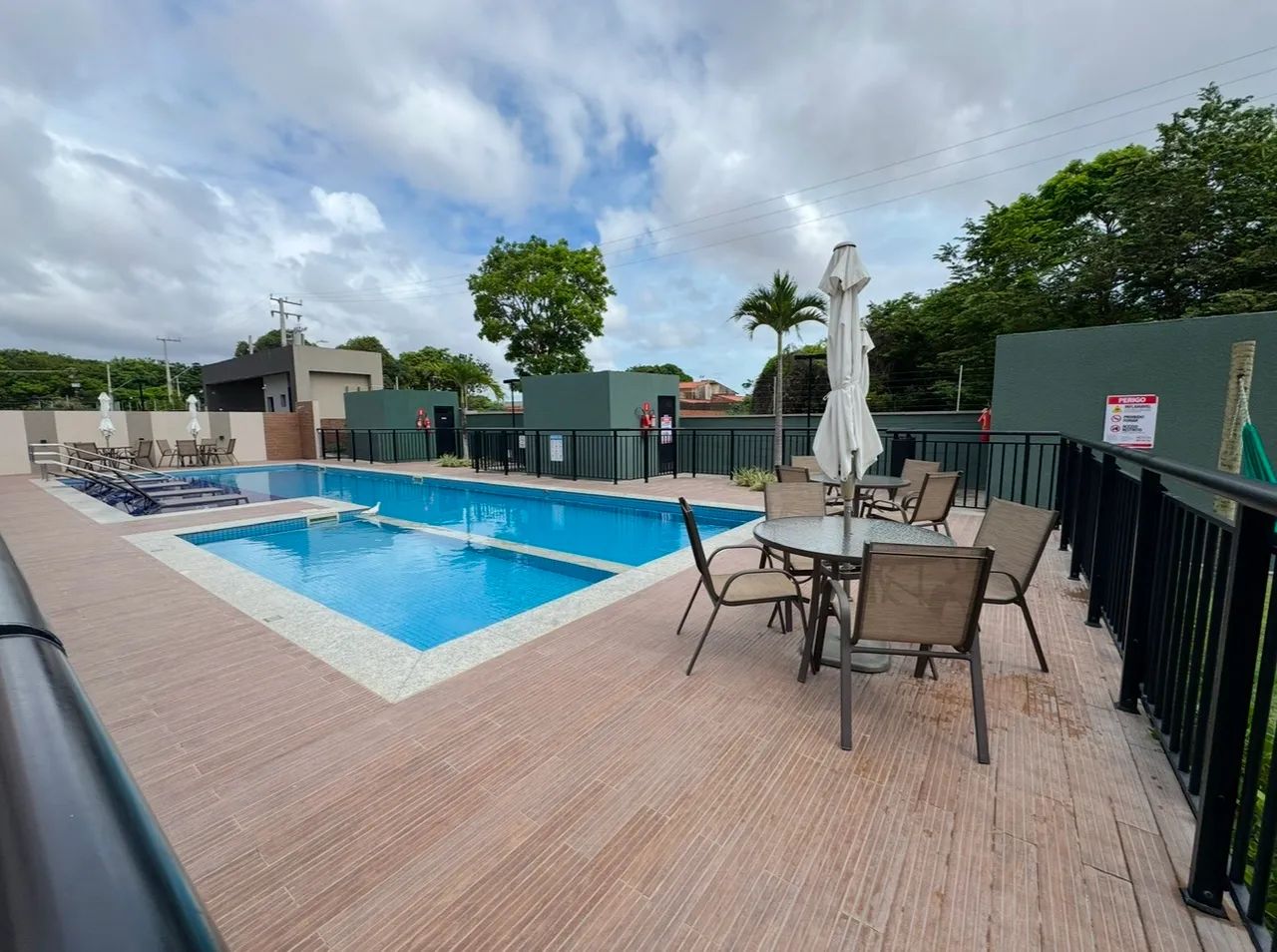 Apartamento de 2 qts e 2 banheiros - à 500m do Lago Jacareí - Foto 3