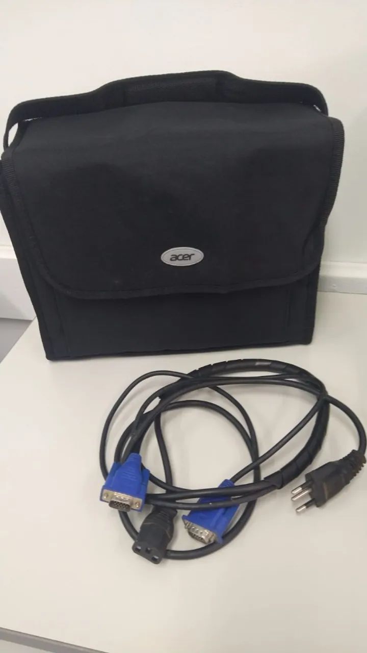 Projetor Acer preto completo - Foto 4