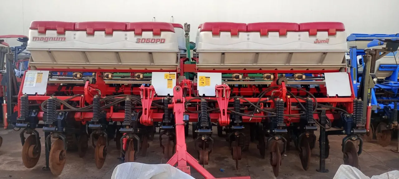 Plantadeira Jumil Magnum 3060, Pantográfica, Ano 2022, muito nova