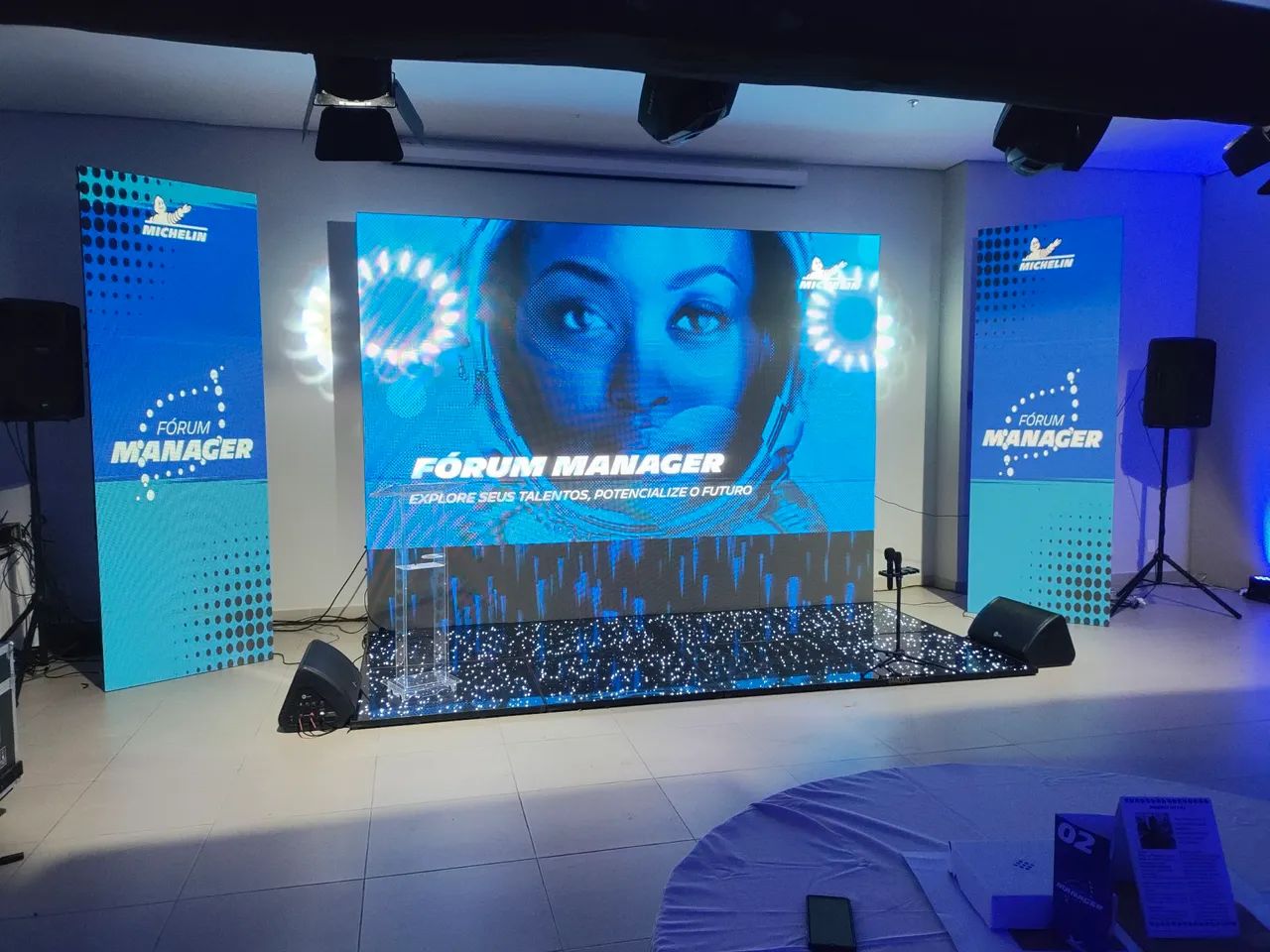 Locação Data Show , telão , Tv projeção - Foto 4