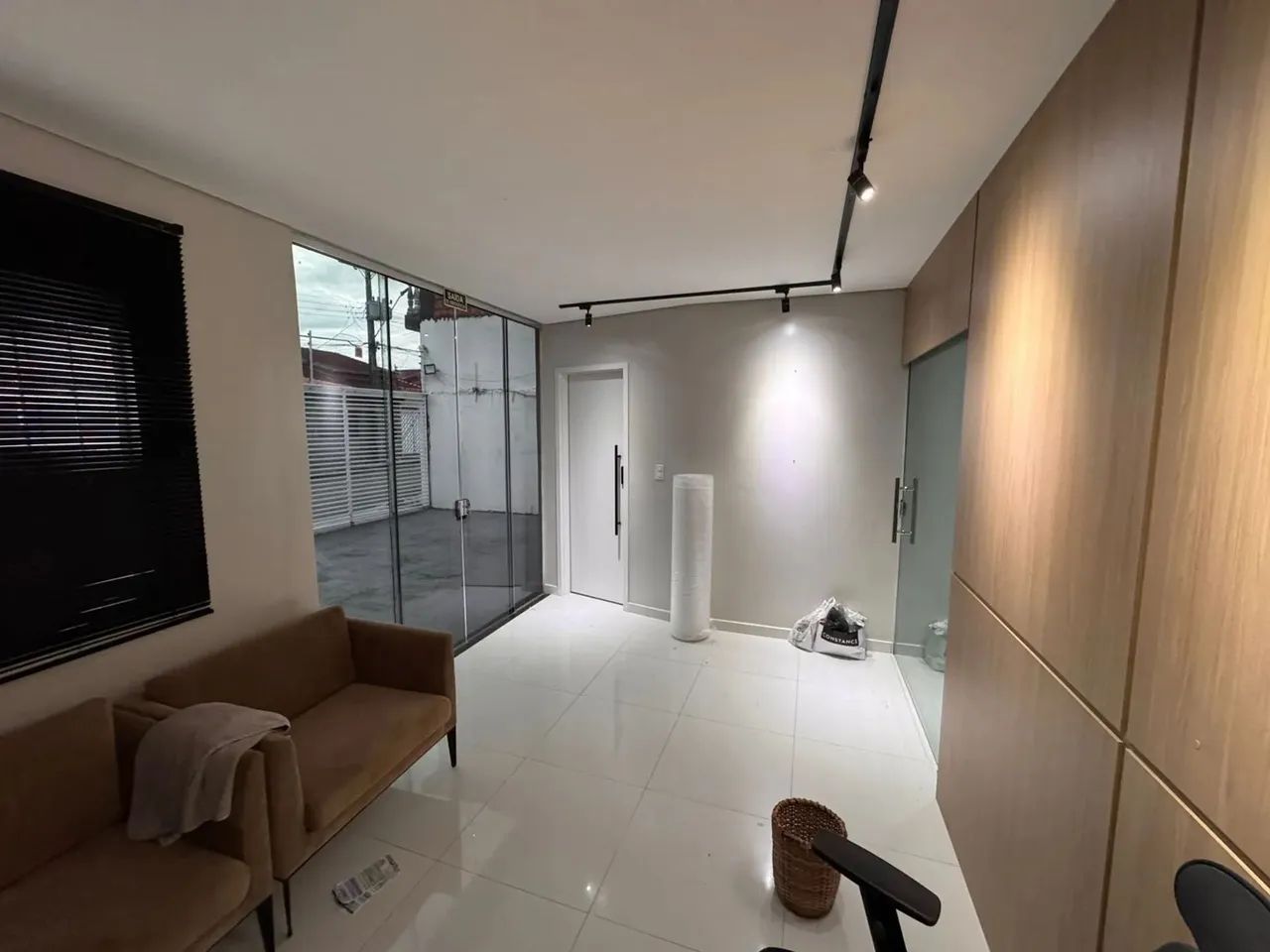 *ALUGUEL COMERCIAL - Casa próx academia live torres   *PARQUE 10* - Foto 3