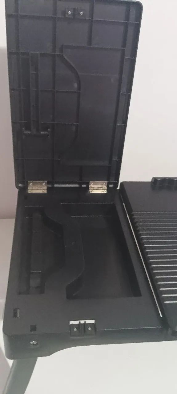 Mesa portátil para notebook com iluminação gaveta e regulagem no pé e ângulo do not.